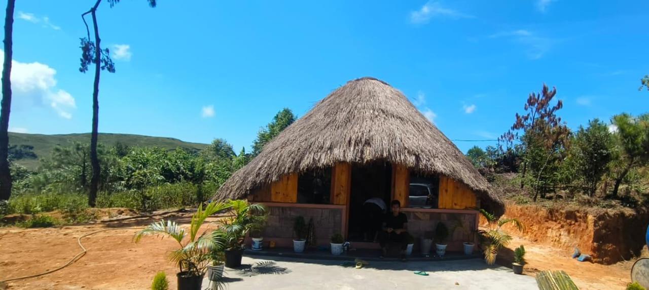 Meikha Homestay Pynursla Екстериор снимка