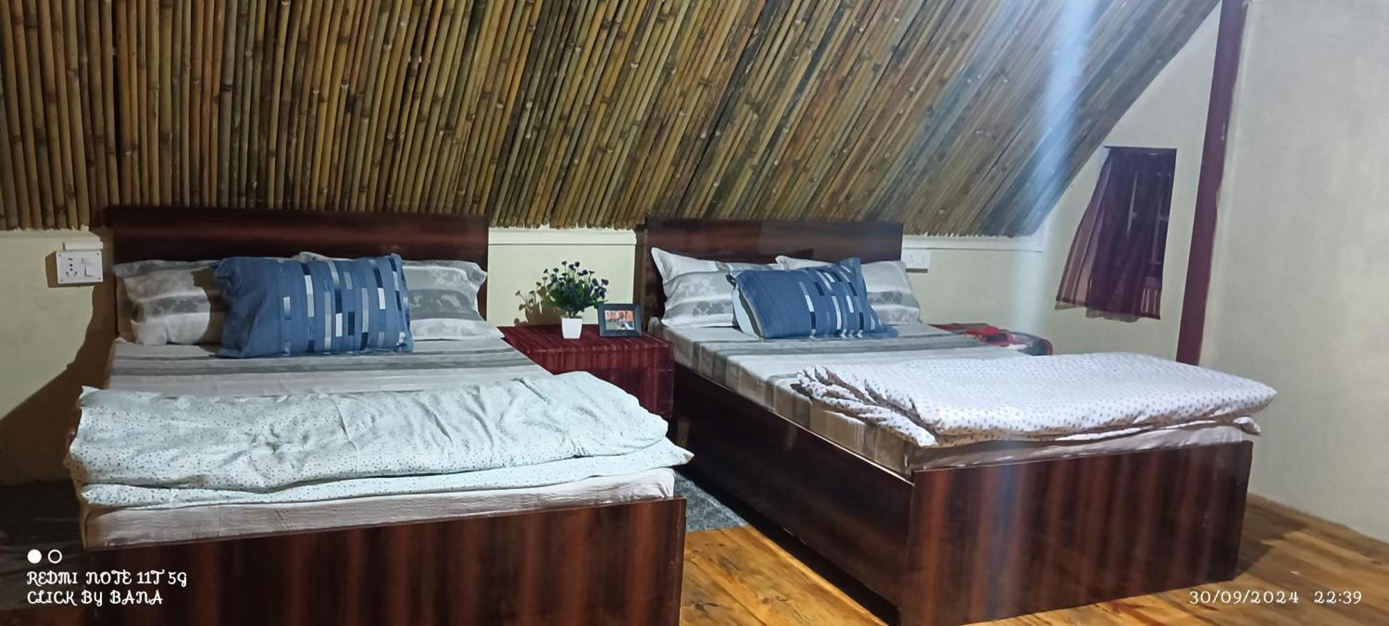 Meikha Homestay Pynursla Екстериор снимка